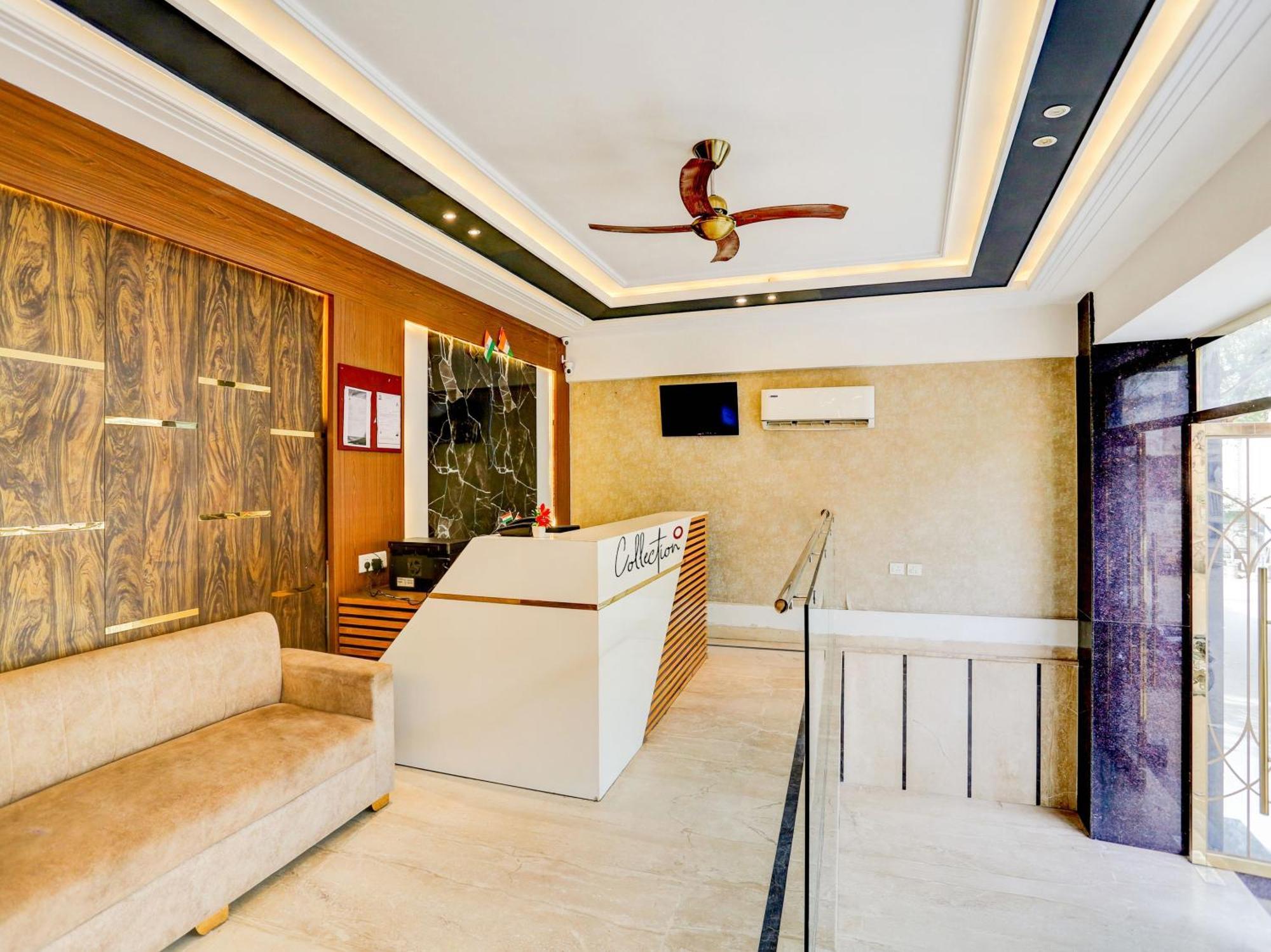 Hotel Collecion O White House Nuova Delhi Esterno foto